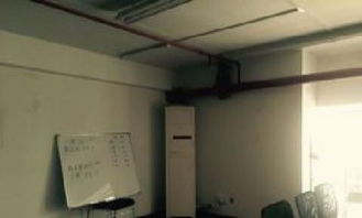 圖 綠地東海岸 甲級寫字樓 帶辦公用品出租 朝南 上海租房