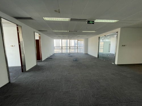 四惠慈云寺精裝修寫字樓出租 方正戶型，采光優越，交通便利